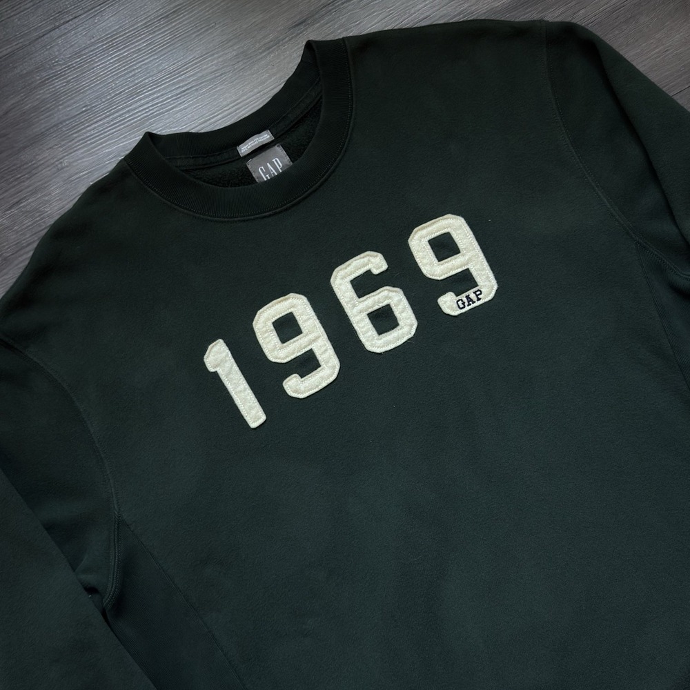 GAP 1969 Spell Out Logo Crewneck Sweatshirt Mens L Green Pullover Fall Varsity